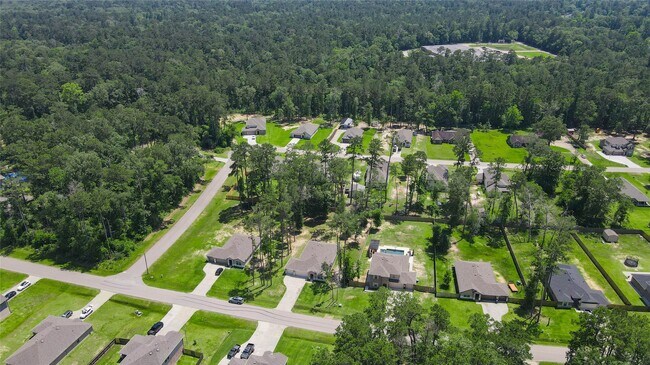 Building Photo - 2407 S Colosseum Ct