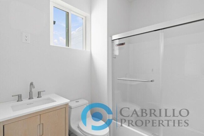 Building Photo - 3520 Oak Glen Ln
