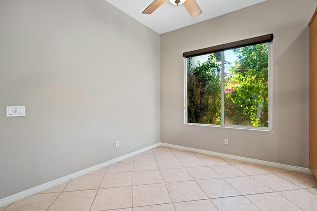 Building Photo - 79862 Amora Dr