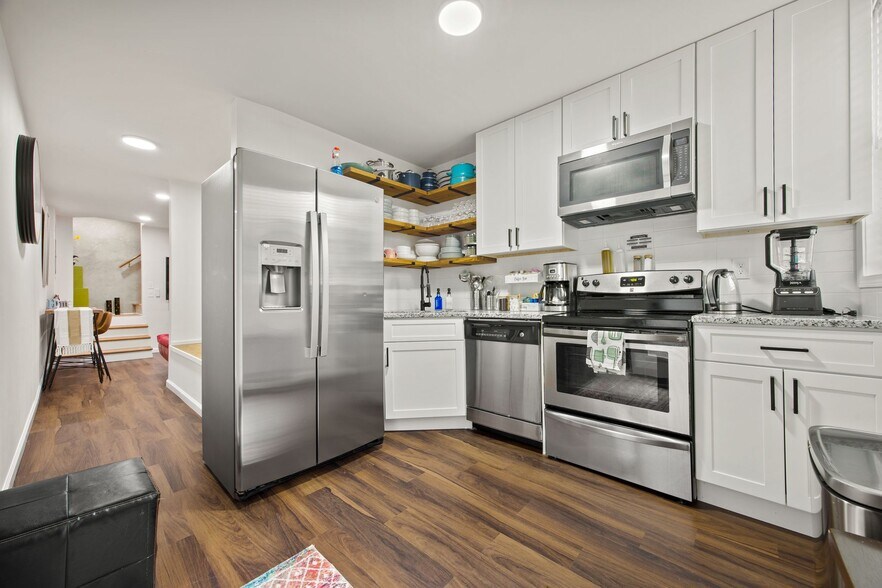 Building Photo - 3285 Marlanta Dr