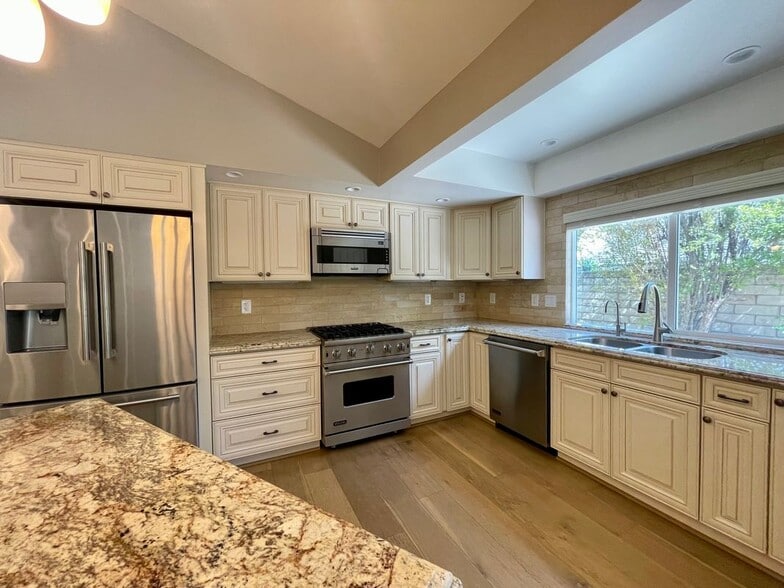 Building Photo - 1080 Finrod Ct