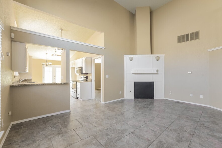 Building Photo - 616 Stoneridge Dr