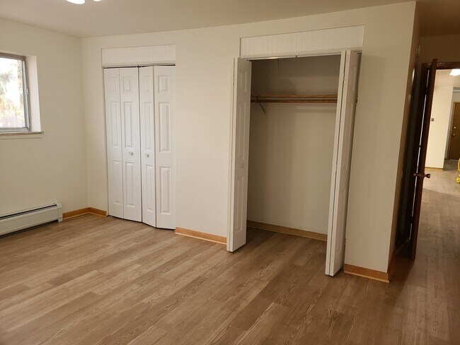 Master Bedoom - 317 N Harvard Ave