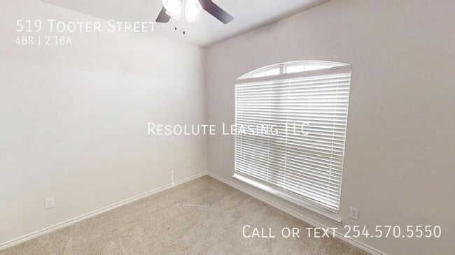 Building Photo - 519 Tooter St