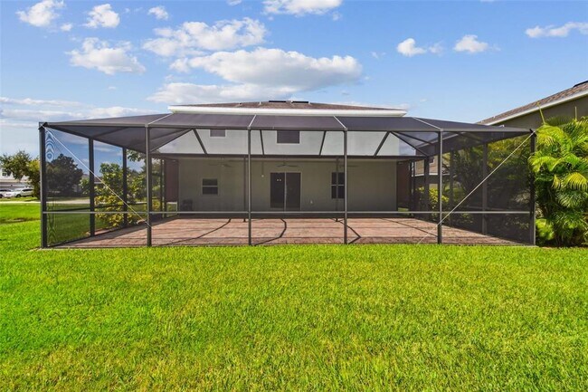 Building Photo - 12320 Fairlawn Dr
