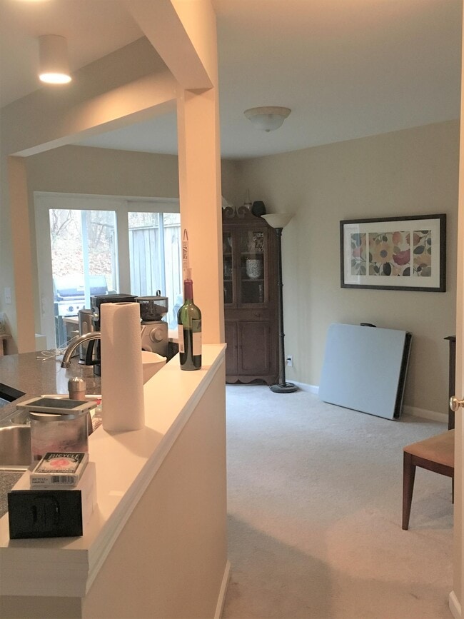 Building Photo - 4 Westfield Pl