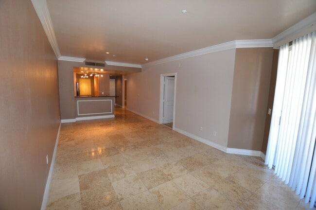 Building Photo - Meridian - Unfurnished 2 bedroom | 2 bathroom Luxury Condo.