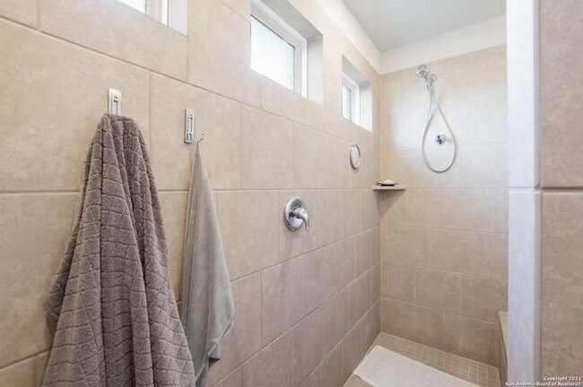 Building Photo - 482 Moonvine Way
