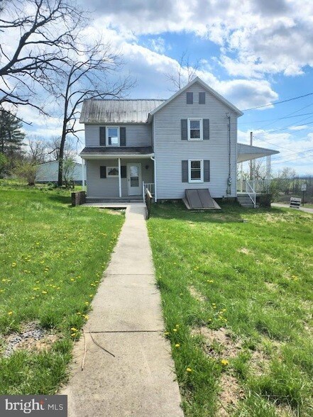 Building Photo - 1286 S Imler Valley Rd