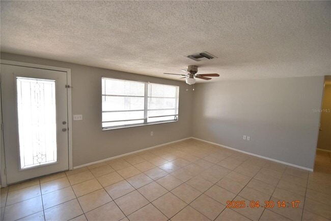Building Photo - 3221 Topp Dr