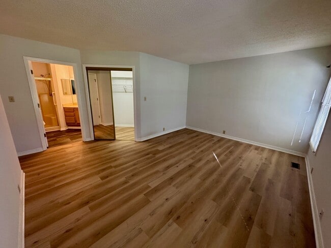 Building Photo - Black Mountain - Two Bedroom, 55 + Community