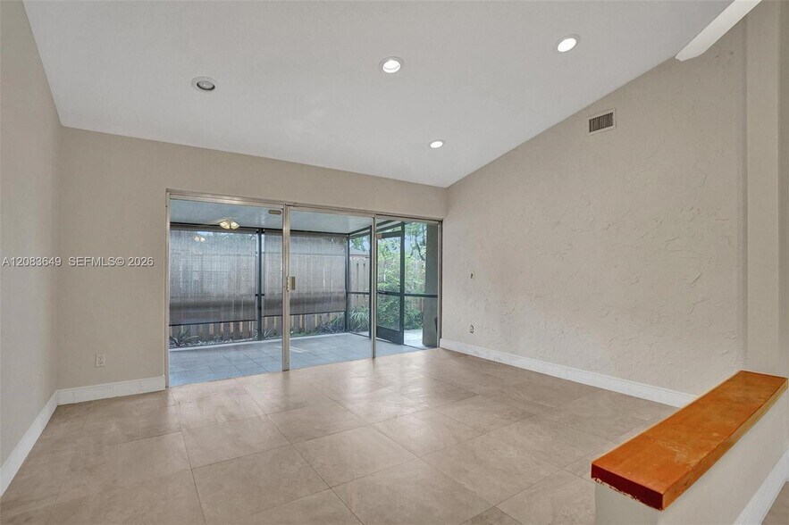 Building Photo - 7532 Nova Dr