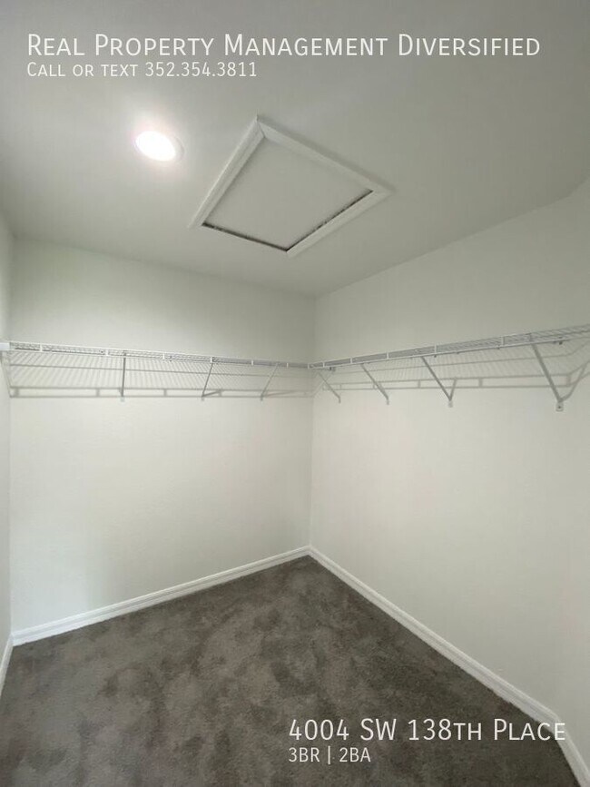 Building Photo - 4004 SW 138th Pl