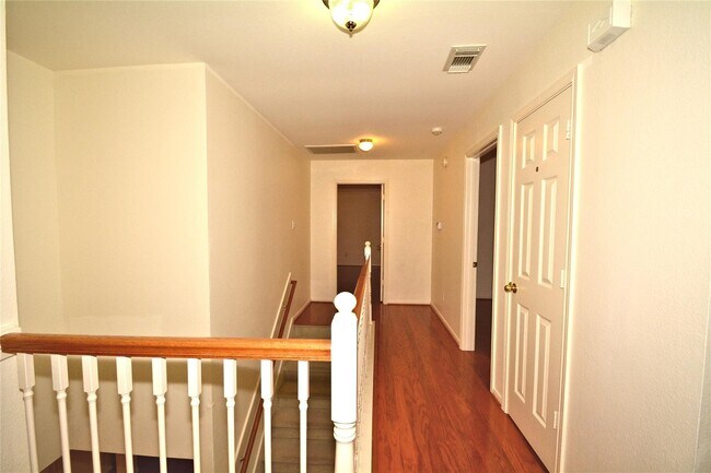 Building Photo - 17315 Marigold Dr
