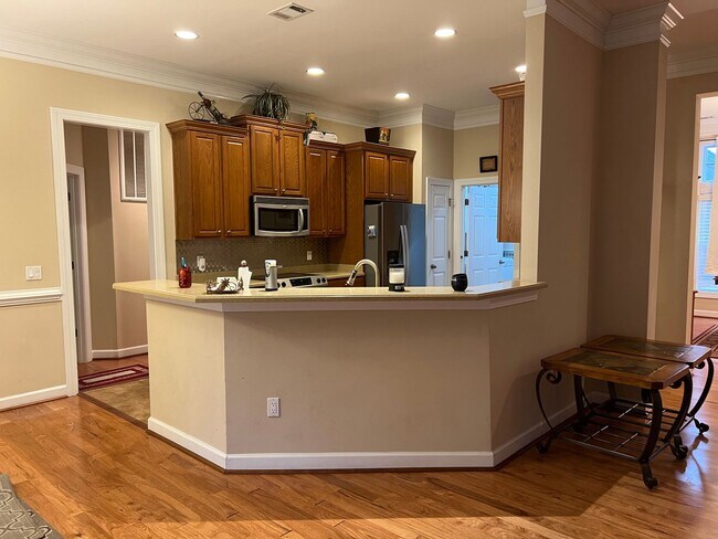 Building Photo - Baynard Park