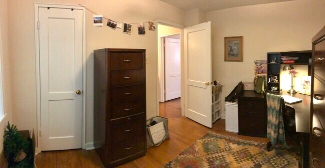 Building Photo - 1647 Valley Ave