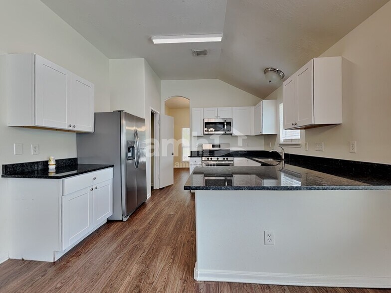 Building Photo - 2543 Fox River Ln