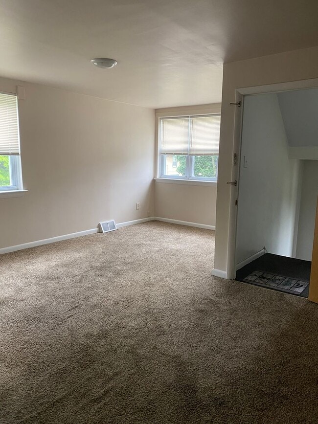 Building Photo - 3401 Berkley Ave