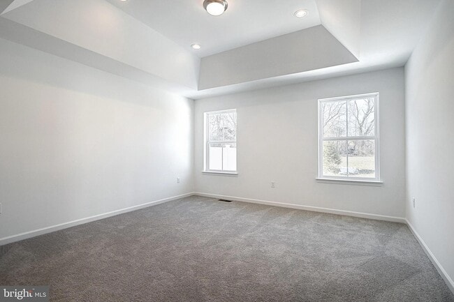 Building Photo - 41 Long Bnd Dr