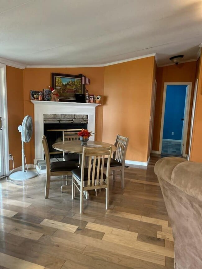 Building Photo - 732 Paradise Island Dr