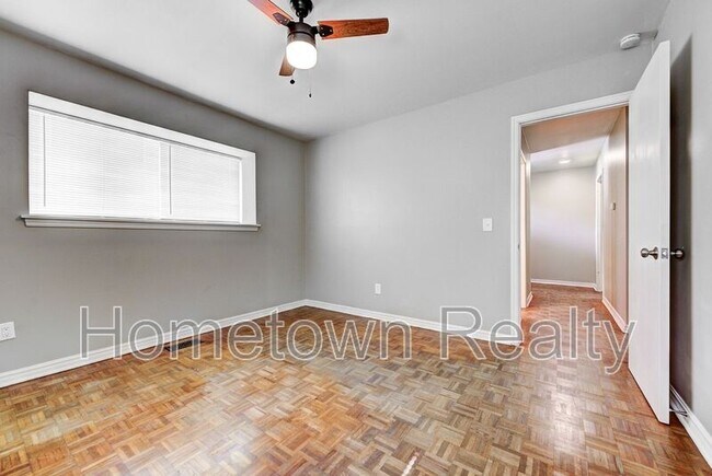 Building Photo - 2511 NW 45th St
