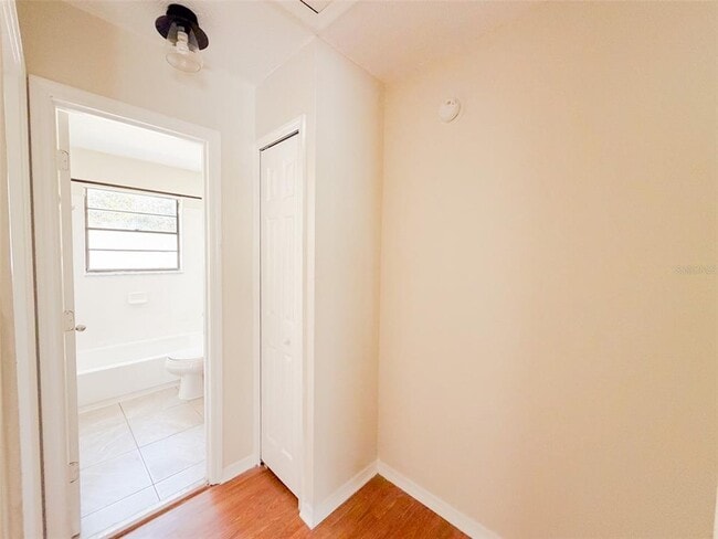 Building Photo - 2017 N Kelley Ave