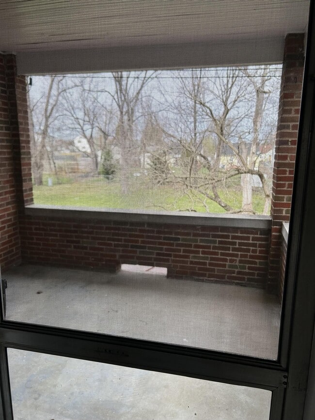 Building Photo - 652 Virginia Ave