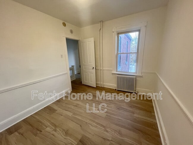 Building Photo - 312 N Reservoir St