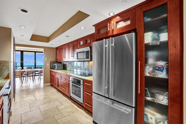 Building Photo - 10175 Collins Ave