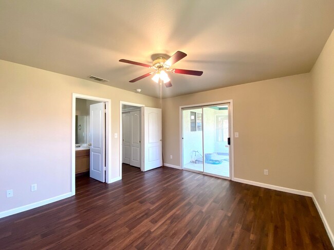 Building Photo - $2,295 Beautiful 3 Bedroom Home- Valentine...