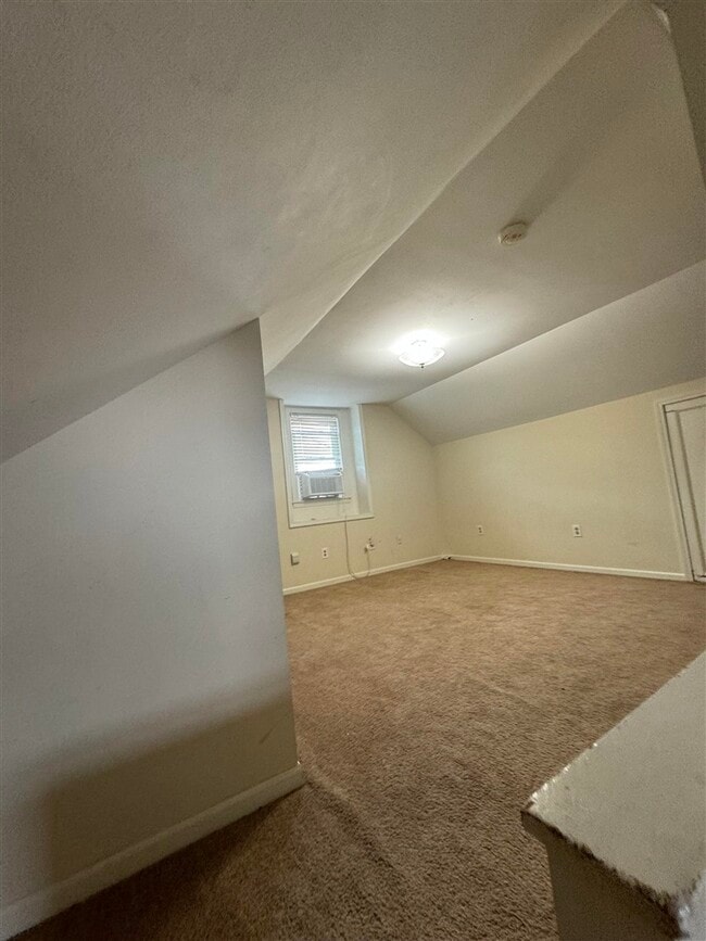 Building Photo - 1510 Nutwood St