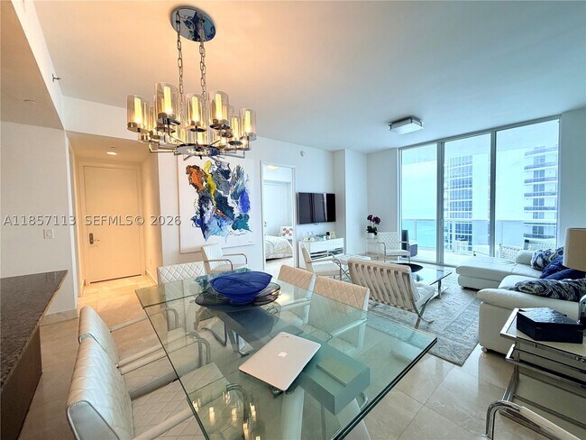 Building Photo - 16001 Collins Ave