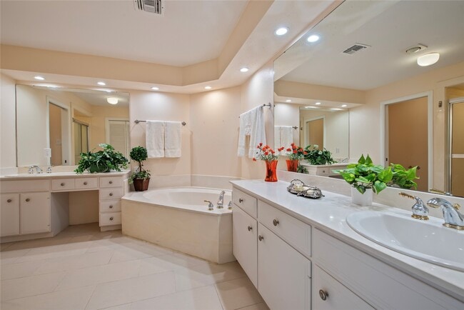 Building Photo - 2037 Enterprise Ave