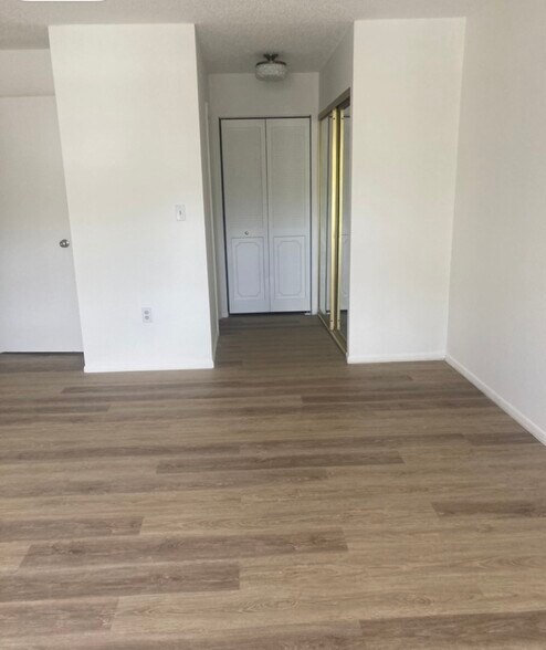 Building Photo - 11866 Quail Run Dr