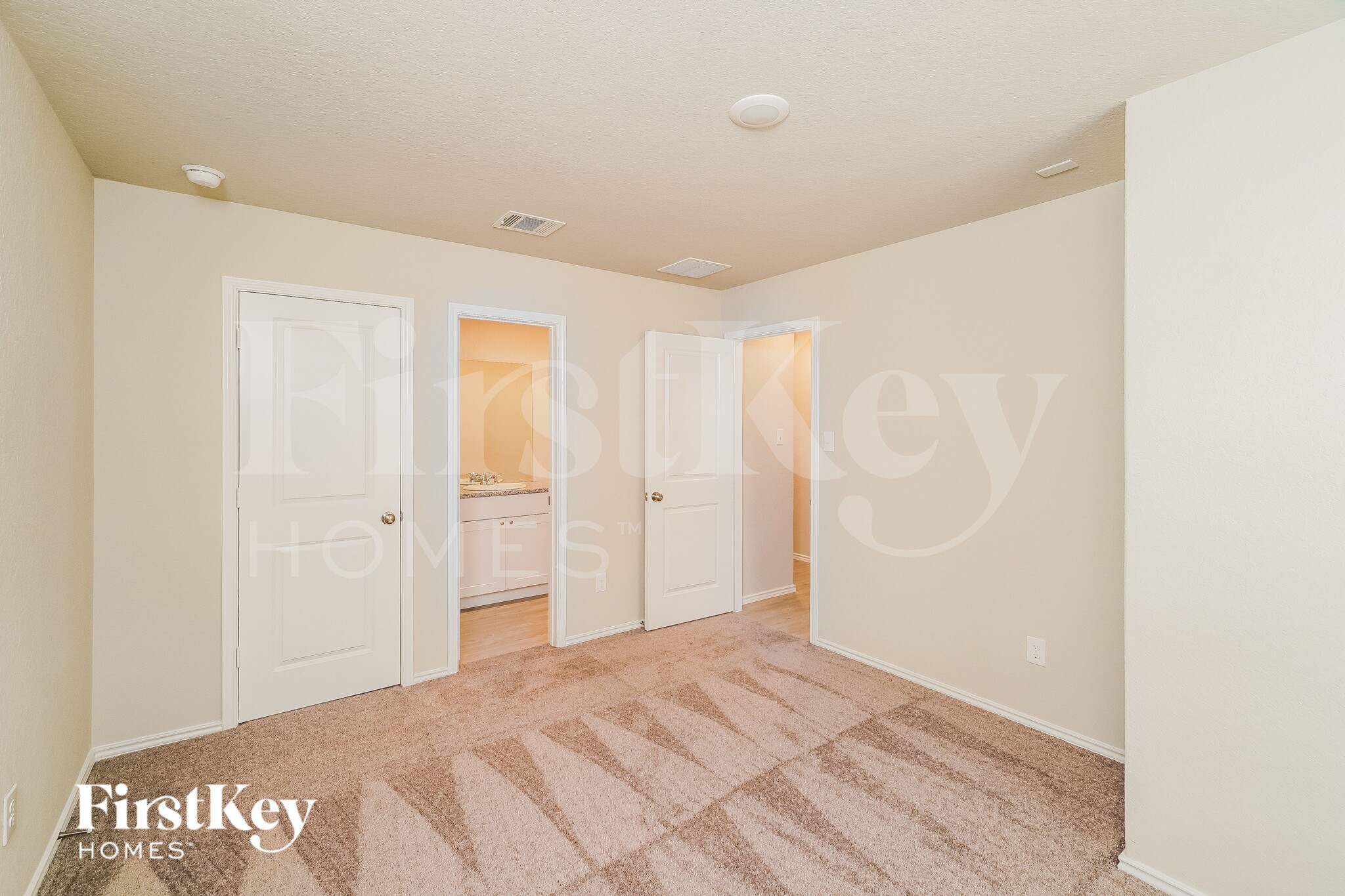 Building Photo - 13115 Rosemary Cove