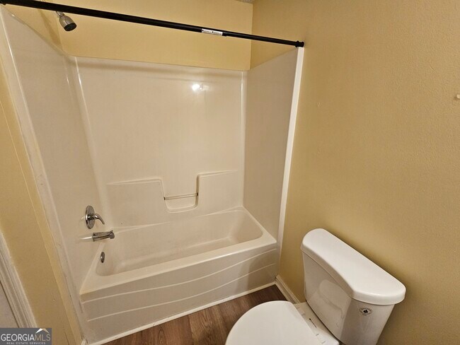 Building Photo - 206 Southwind Ln