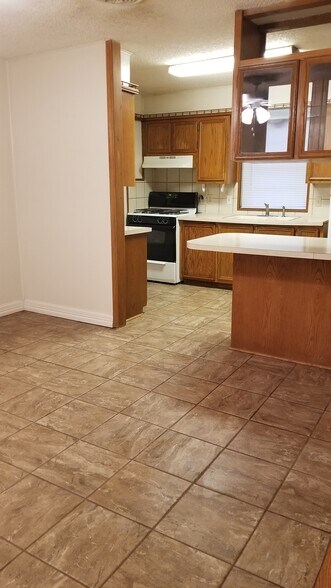 Dinning Room - 5313 23rd St