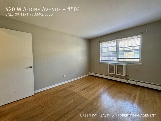 Building Photo - 420 W Aldine Ave