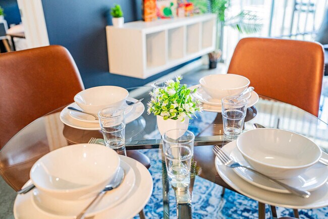 Building Photo - 333 E Roosevelt St