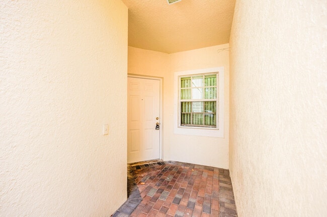 Building Photo - 5441 Via Delray Blvd