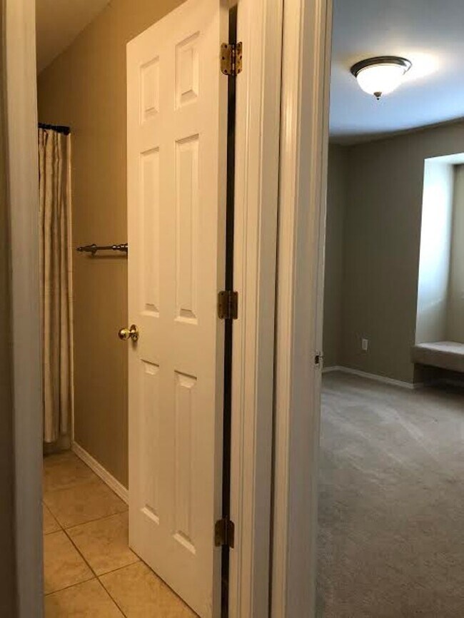 Building Photo - 2662 Bannister Ct