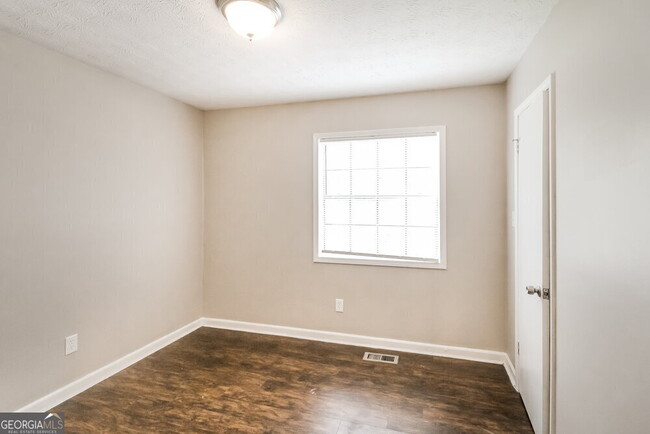 Building Photo - 3066 Arden Way SW