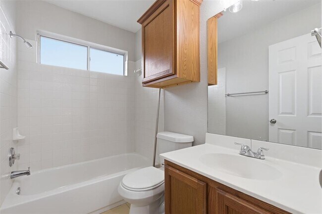 Building Photo - 3901 Whitey Ford Way