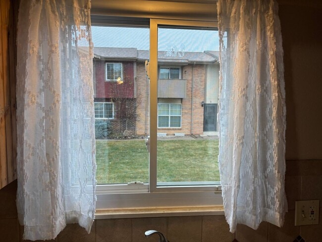 Building Photo - Move in ready unit for rent on Willow Bend!