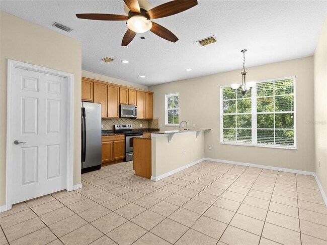 Building Photo - 2412 Middleton Grove Dr