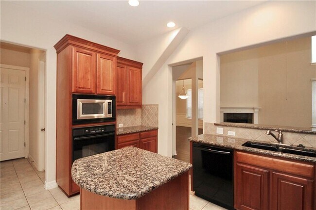Building Photo - 11608 Spicewood Pkwy