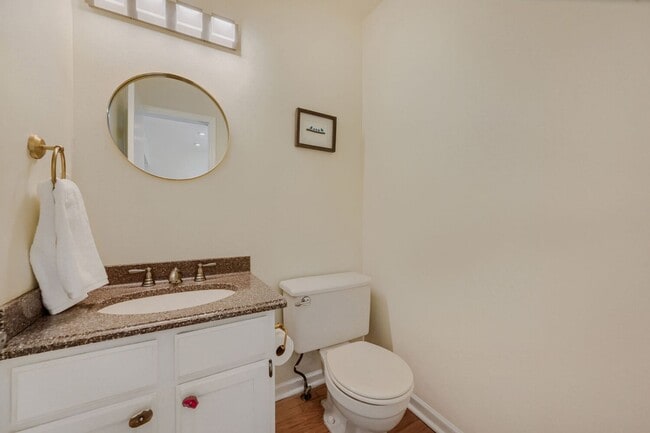 Building Photo - 3015 Edison Ct