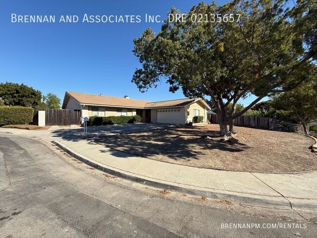 Building Photo - Stunning 3-Bed Home in Bonita with Mountai...