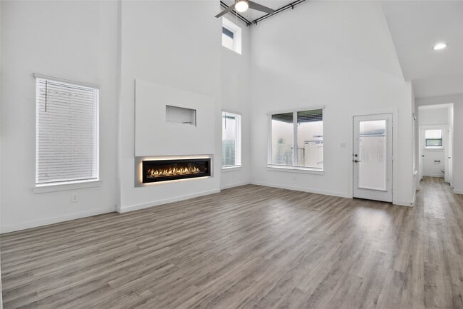 Building Photo - 4226 San Leo Ct