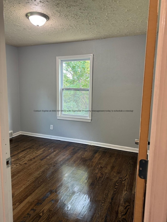 Building Photo - 2 bed 1 bath